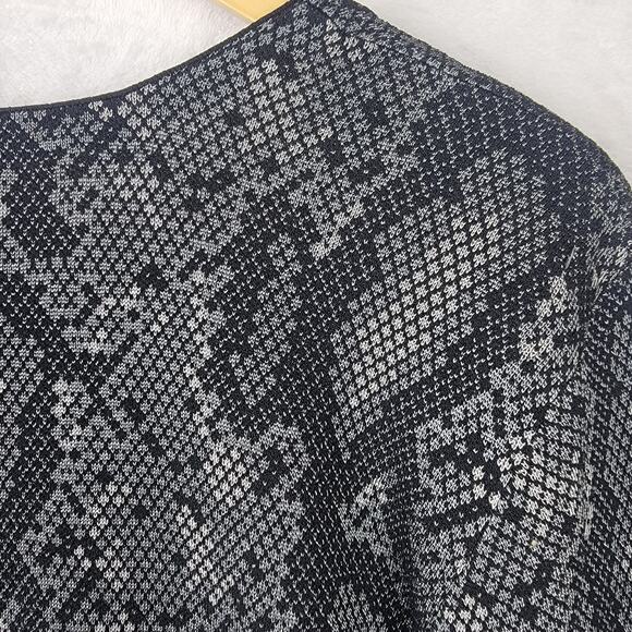 Jones NY Sz 1X Cardigan Snakeskin Black Gray 5 Button Office Eveningwear Party - Picture 6 of 12